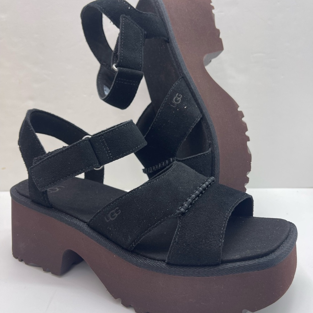 UGG WMNS10 Lug Sole NEW HEIGHTS Suede ANKLE STRAP Platform Heeled Sandals
Black - Picture 16 of 16